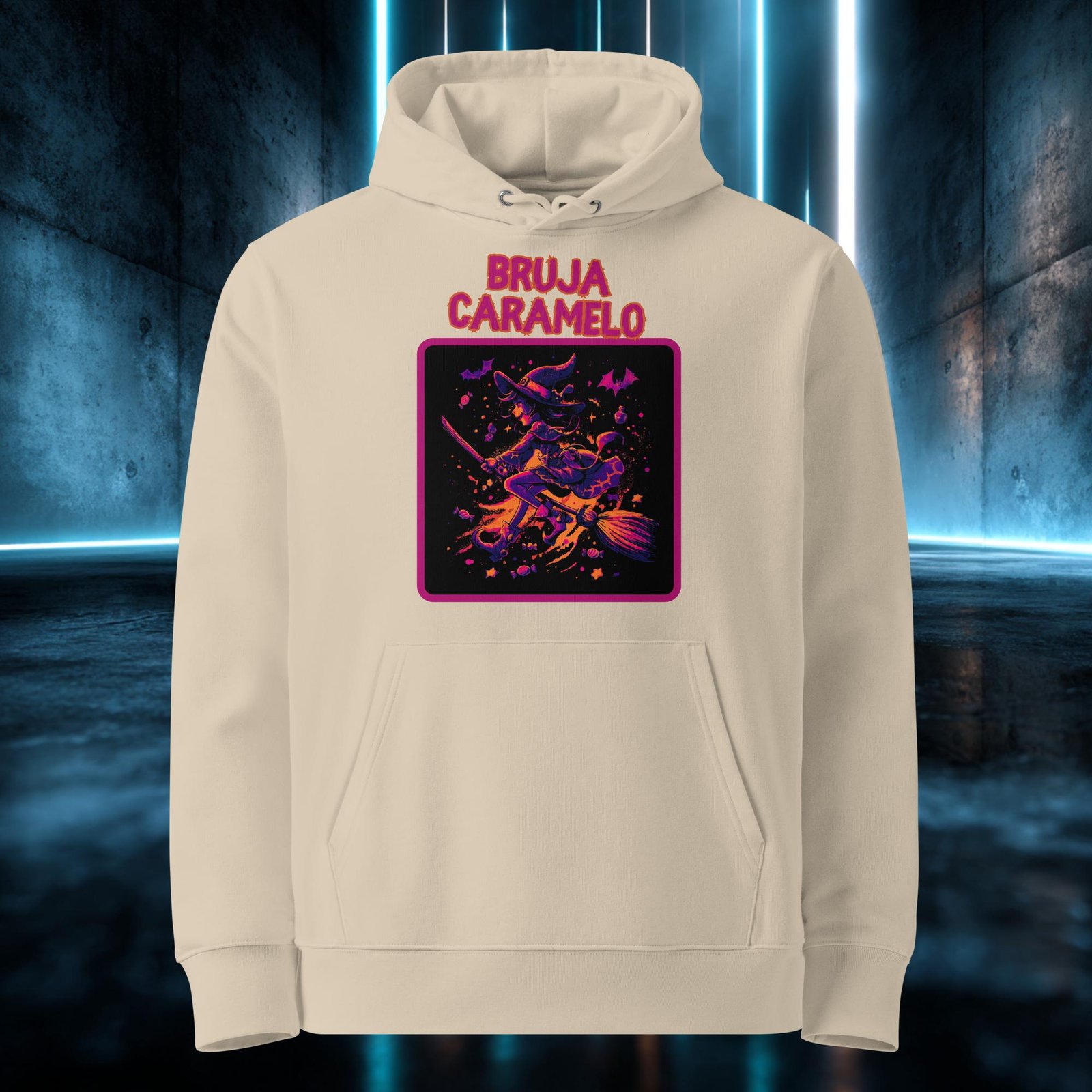 Sudadera con capucha de algodón orgánico en color arena con el diseño «Bruja Caramelo»