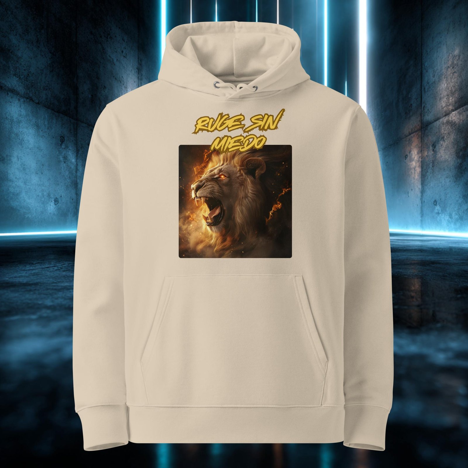 Sudadera orgánica con diseño Ruge Sin Miedo — detalle del estampado