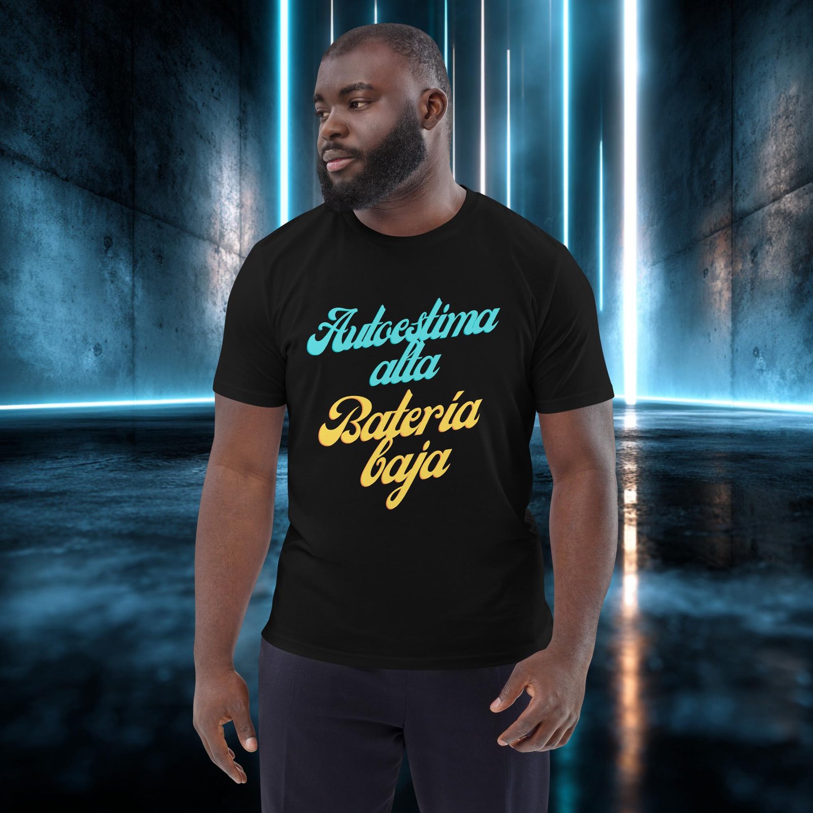 Camiseta orgánica con diseño Autoestima Alta, Batería Baja — detalle del estampado