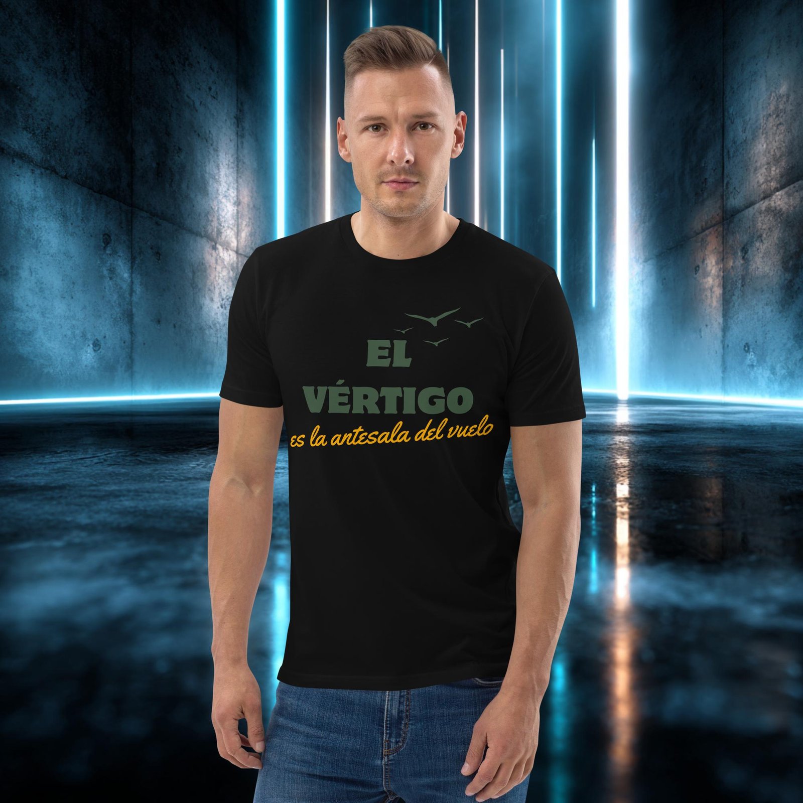 Camiseta orgánica con diseño El Vértigo Es la Antesala del Vuelo — detalle del estampado