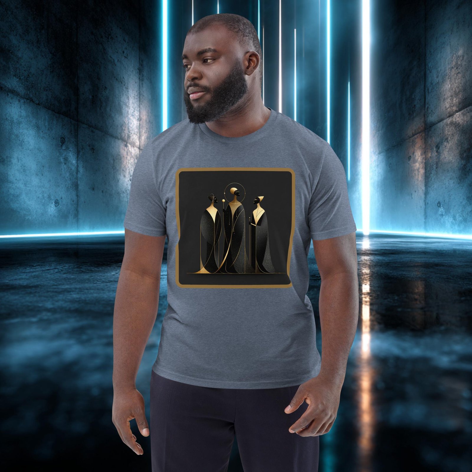Camiseta orgánica con diseño Tres Siluetas de Oro — color 10