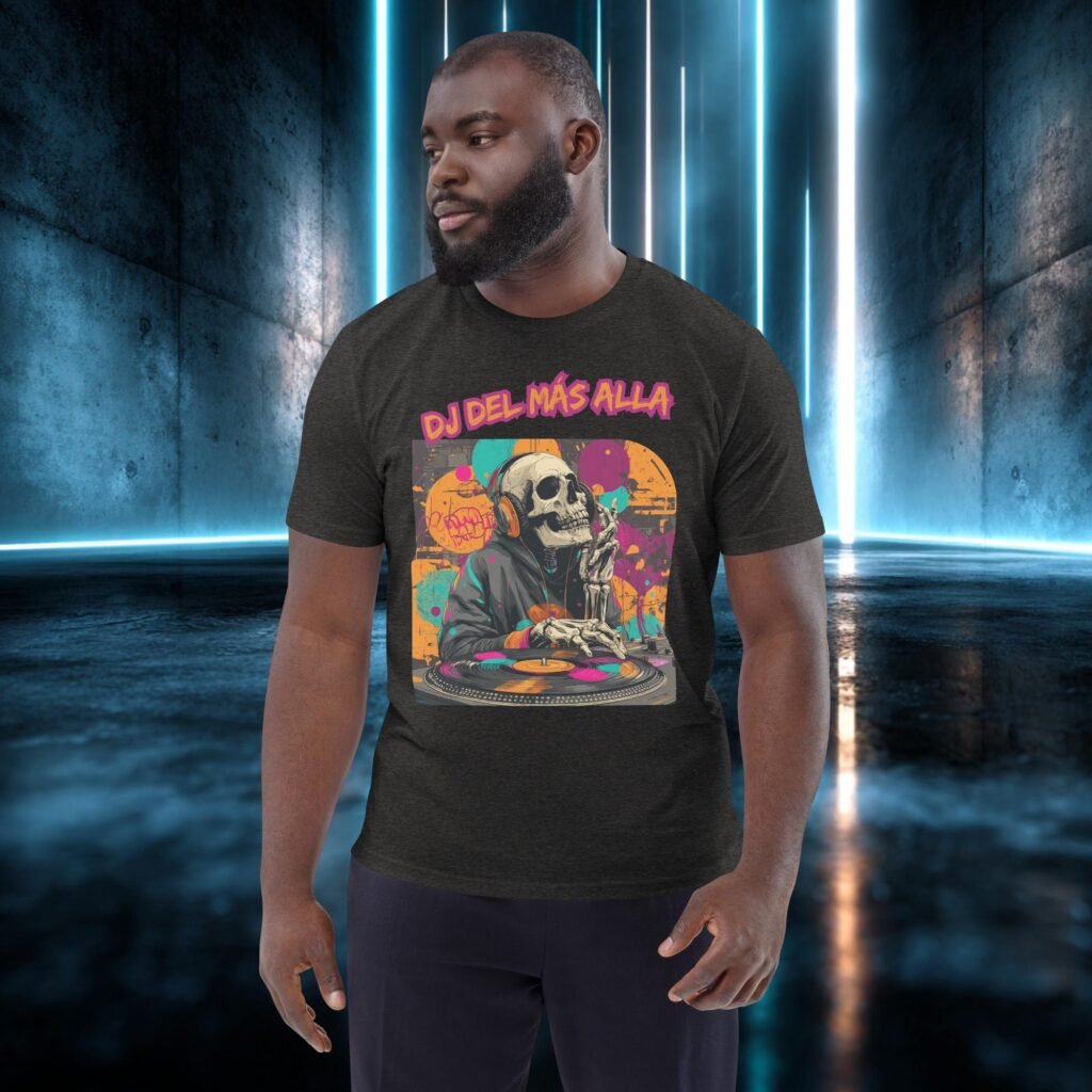 Camiseta orgánica con diseño DJ del Más Allá