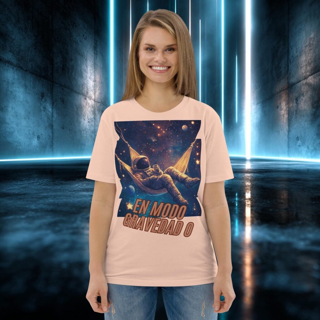 Camiseta orgánica con diseño En Modo Gravedad Cero