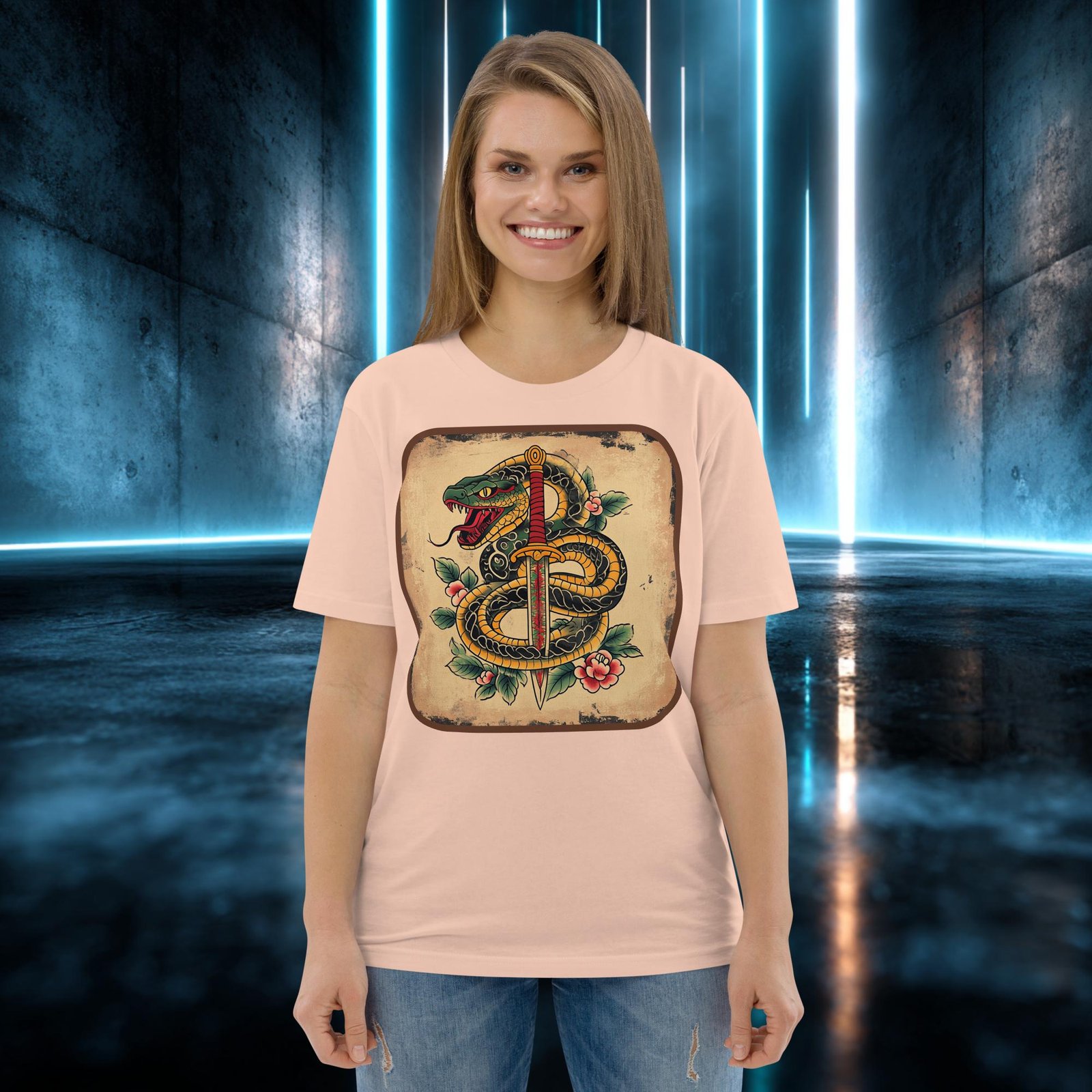 Camiseta orgánica con diseño Serpiente y Daga — color 12