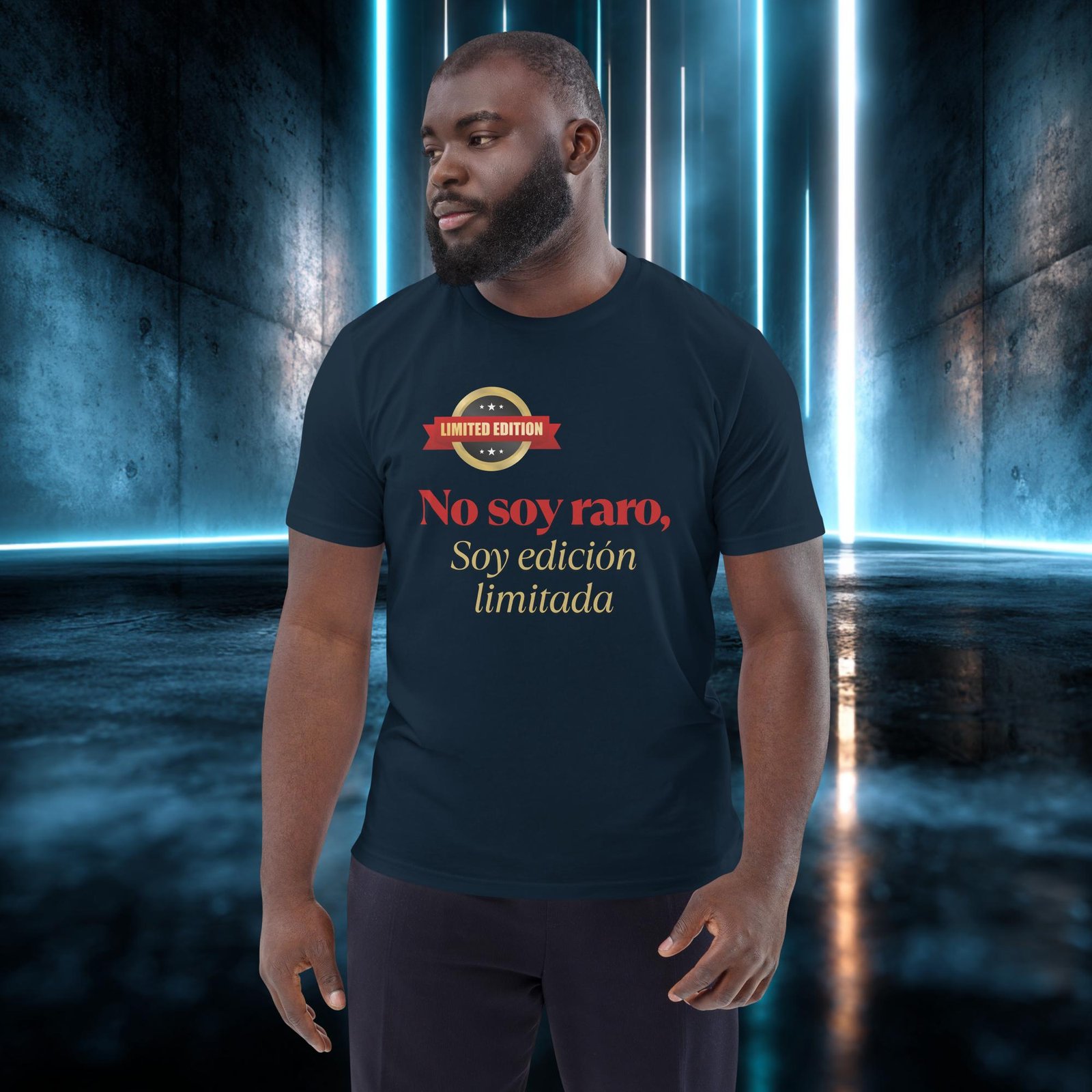 Camiseta orgánica con diseño No Soy Raro, Edición Limitada — detalle del estampado