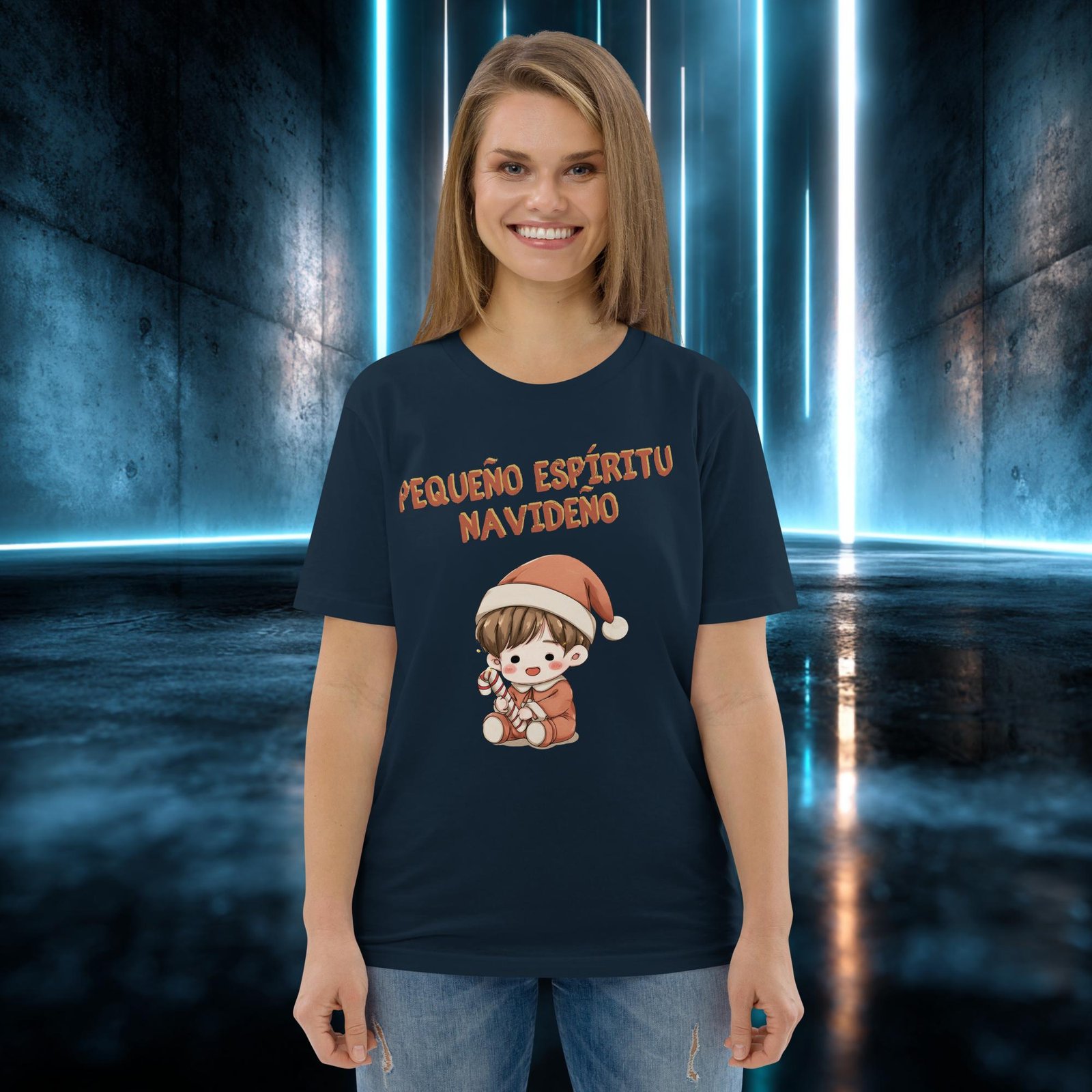 Camiseta orgánica con diseño Pequeño Espíritu Navideño — color 2