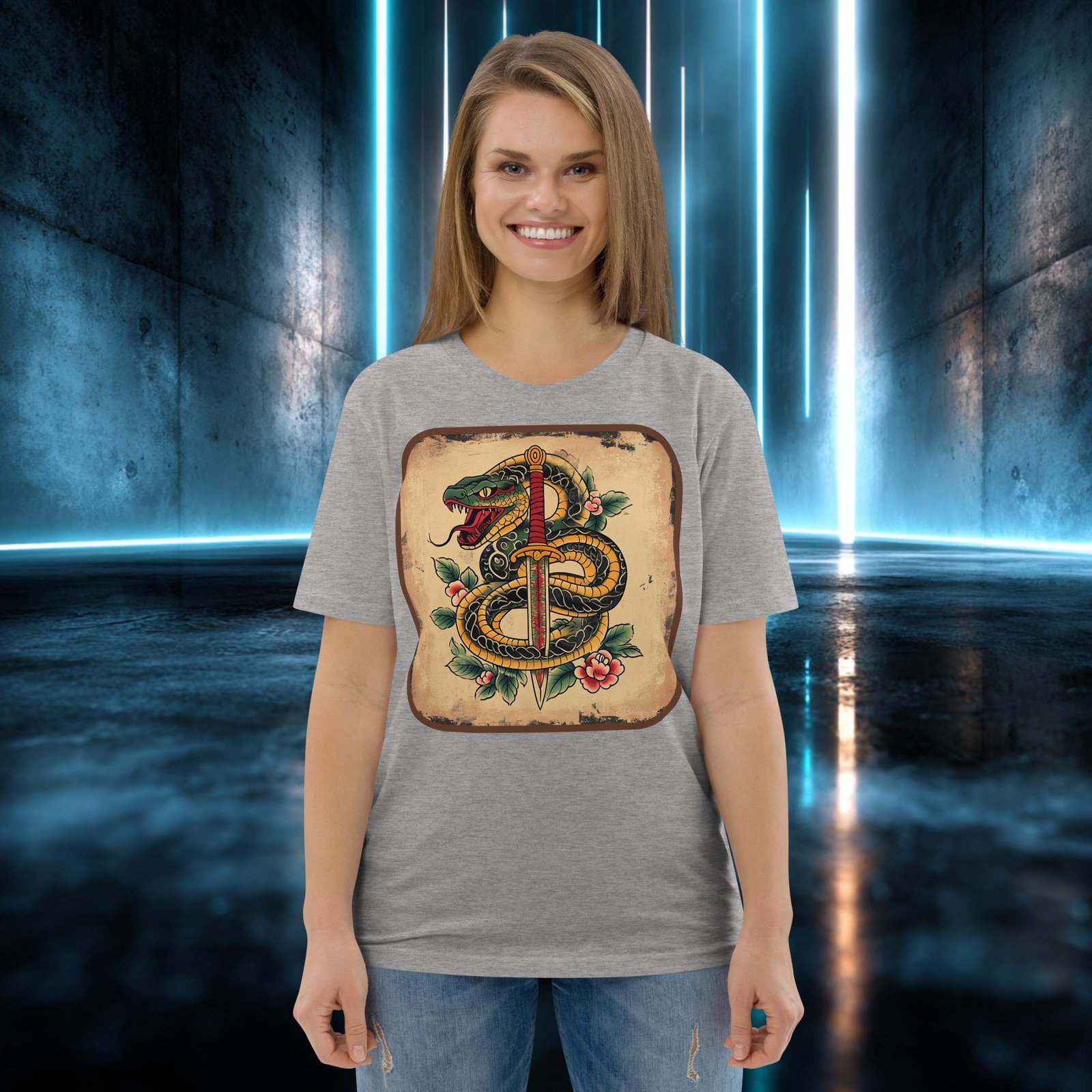 Camiseta orgánica con diseño Serpiente y Daga — color 3