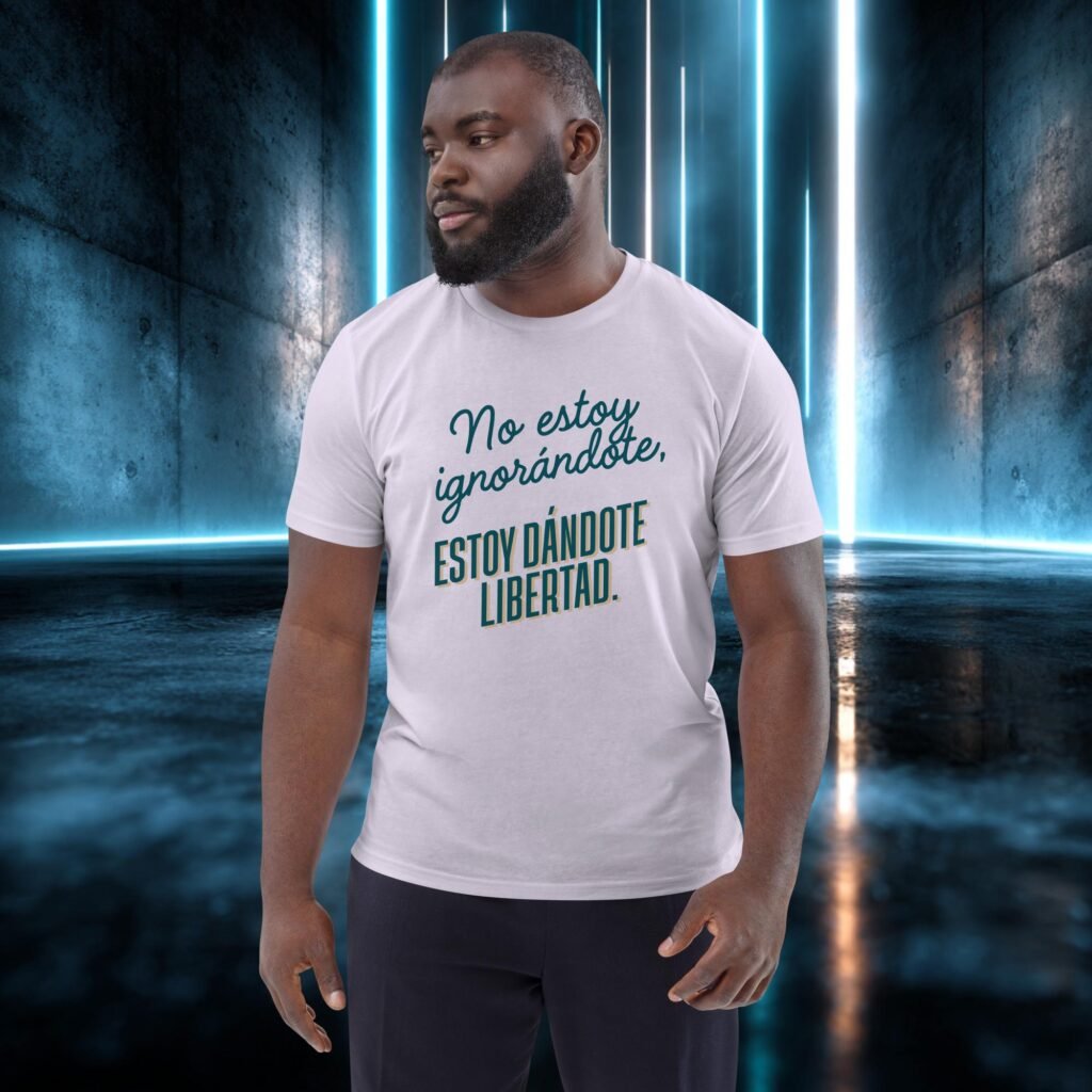 Camiseta orgánica con diseño Estoy Dándote Libertad