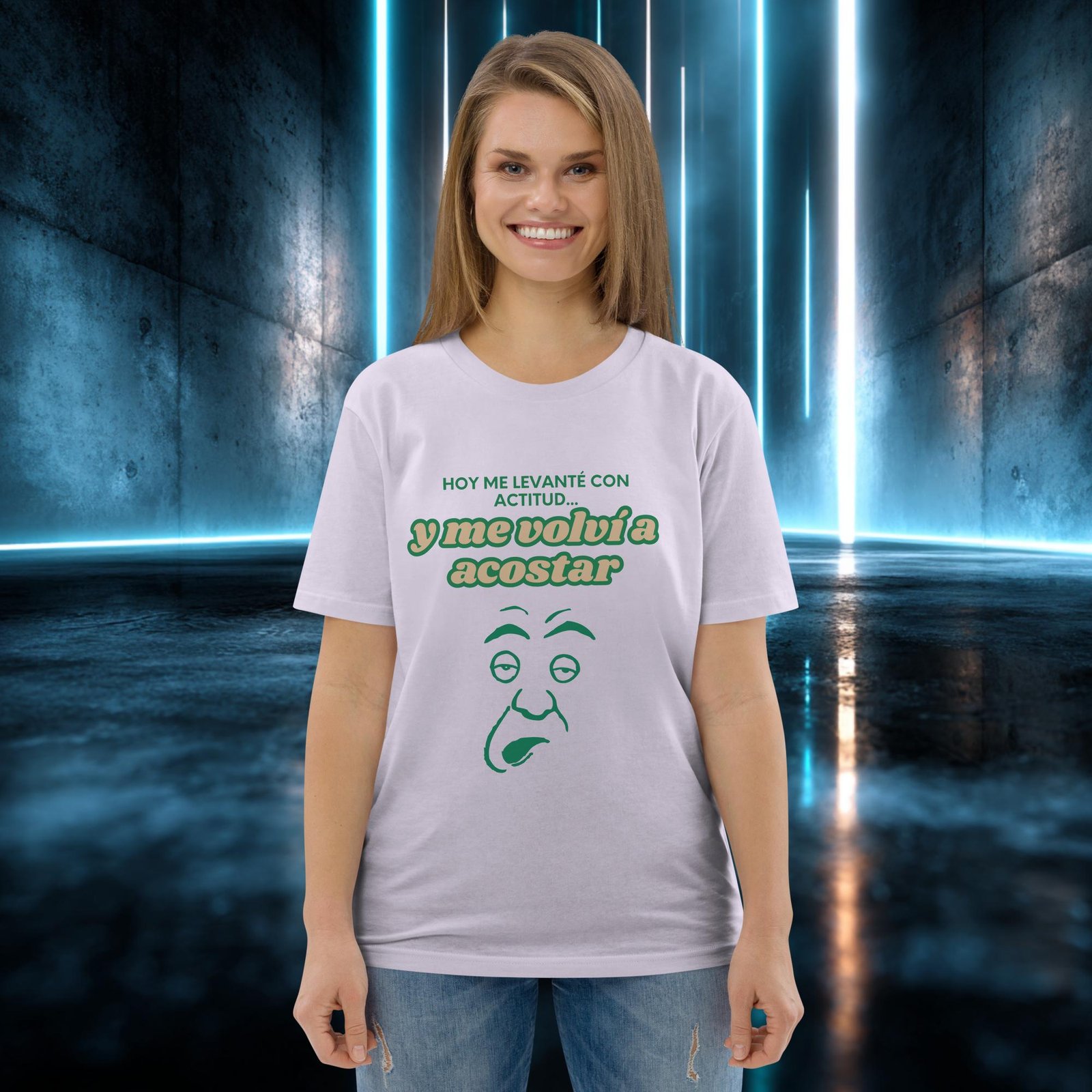 Camiseta orgánica con diseño Me Levanté con Actitud — color 13