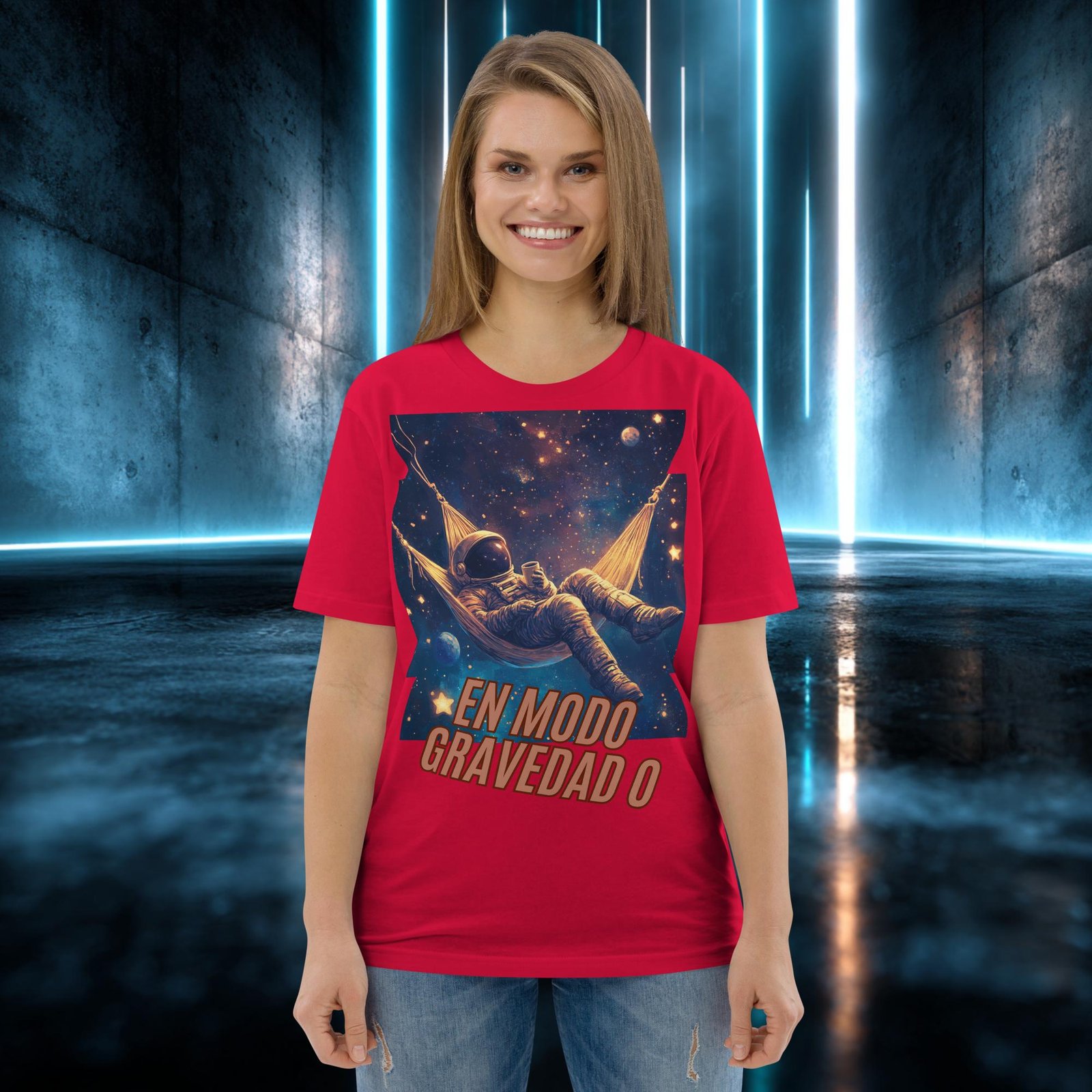 Camiseta orgánica con diseño En Modo Gravedad Cero — color 4